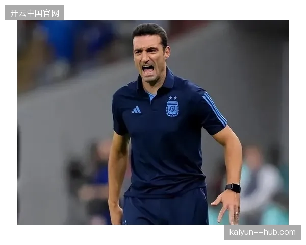 卫冕冠军中场配置面临考验，恩佐与德保罗的化学反应是斯卡洛尼战术的关键